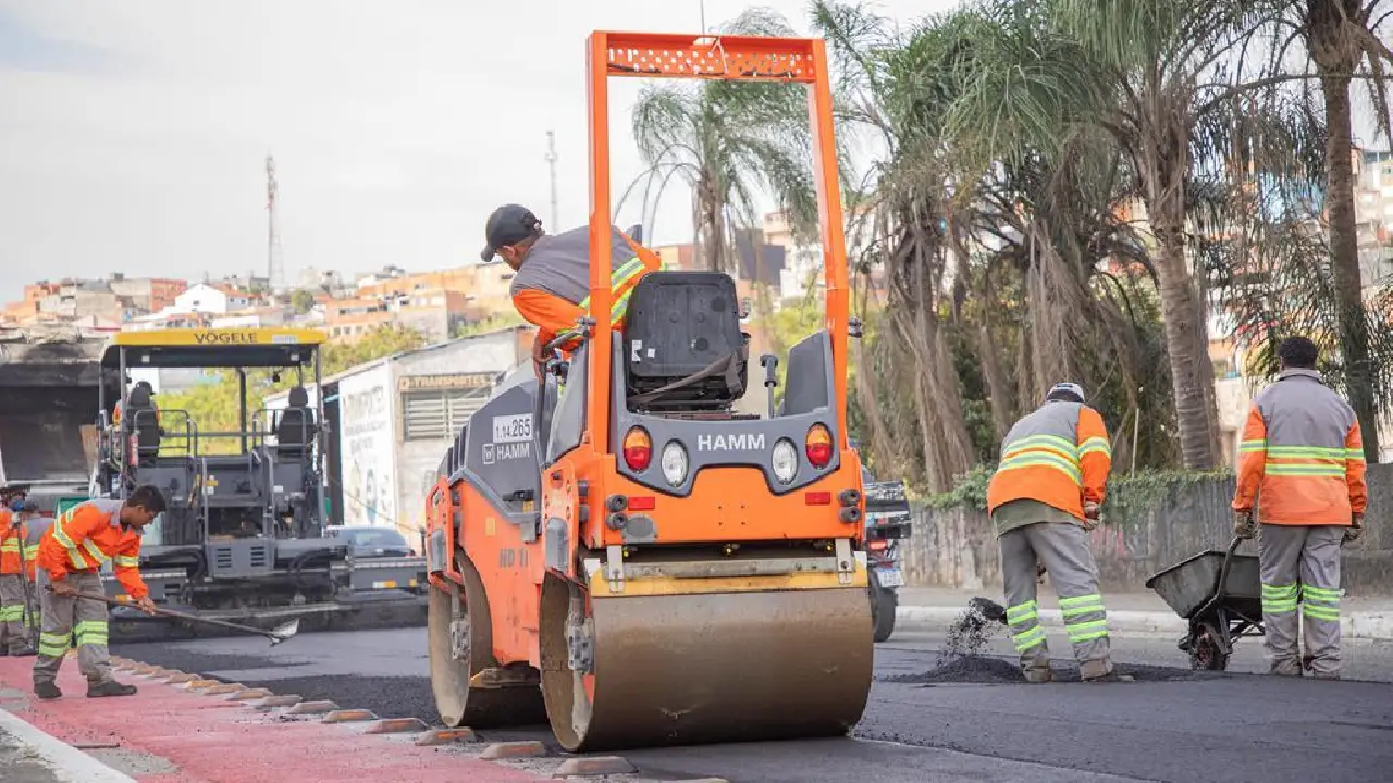 Barueri recapeia vias do Centro e Maria Helena