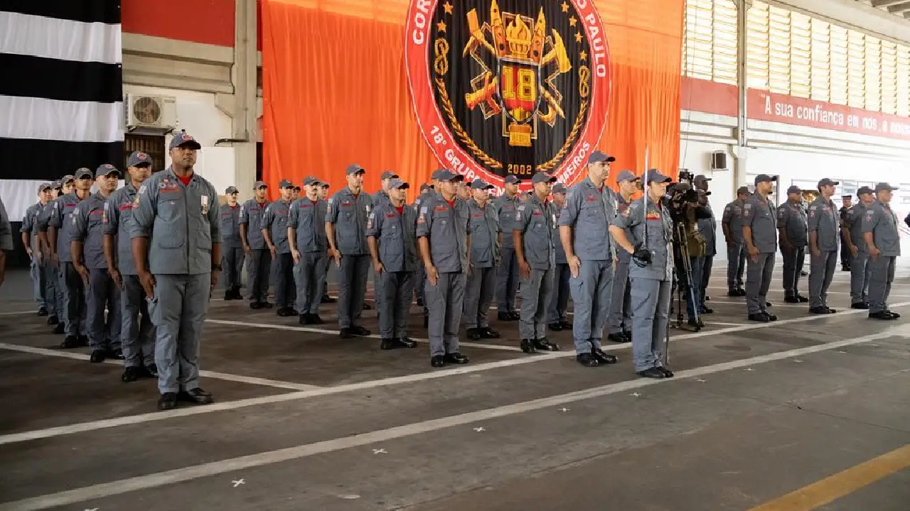 Barueri se destaca no aniversário do 18º Grupamento de Bombeiros
