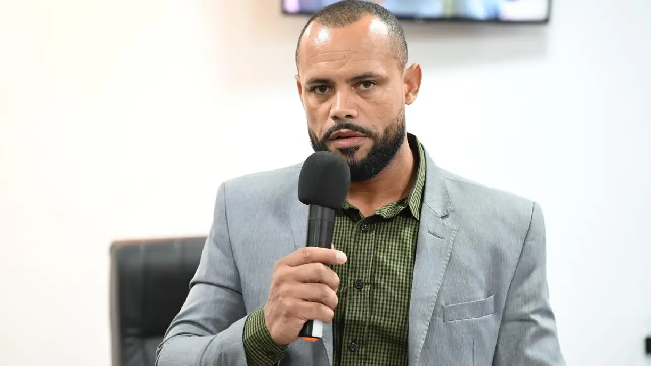 Em Jandira, Vereador Léo da Feira quer credenciamento de clínicas e centros especializados no tratamento de pessoas com TEA