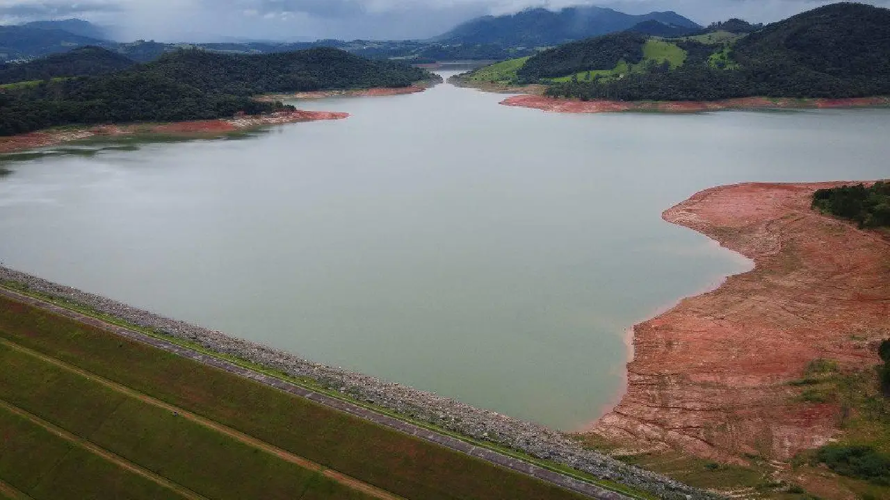 Gestão da pressão poupa 151 bilhões de litros água, o suficiente para abastecer toda a Grande São Paulo por um mês