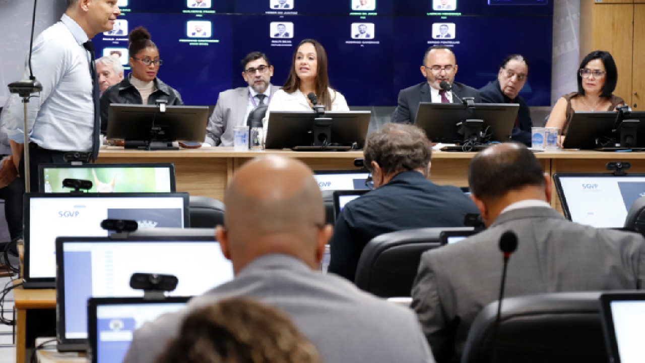 Legislativo aprova propostas que valorizam ambulantes e porteiros de Osasco