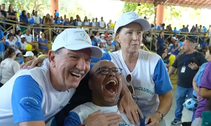 Prefeito de Barueri Beto Piteri participou da Caminhada Inclusiva no Parque Municipal Dom José
