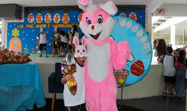 Prefeitura de Carapicuíba entrega ovos de Páscoa para os alunos da rede municipal