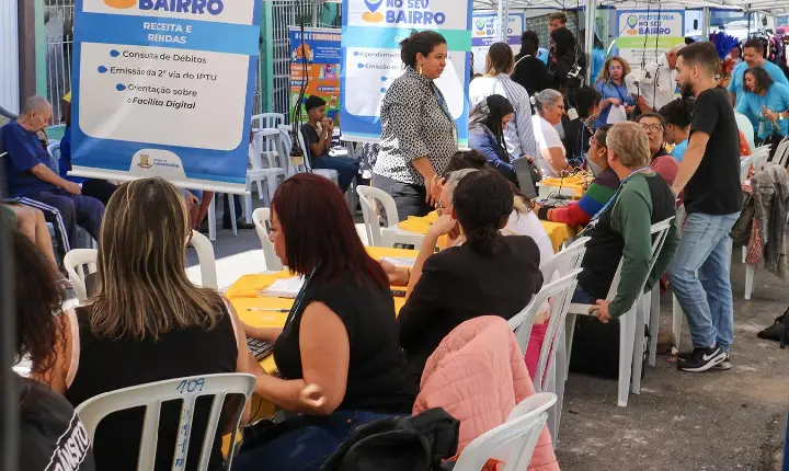 Prefeitura de Carapicuíba leva serviços gratuitos à Cohab 5