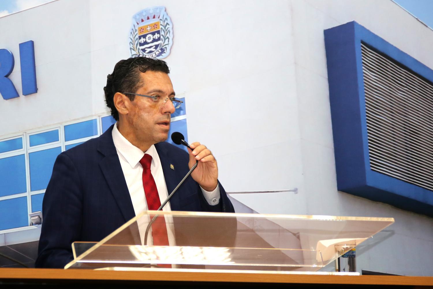 CAMARÁ APROVA A PROIBIÇÃO DE CANUDOS E PLÁSTICOS EM BARUERI