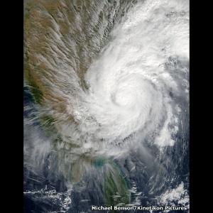 MARINHA ALERTA POSSÍVEL CICLONE NA COSTA DO ESPIRITO SANTO