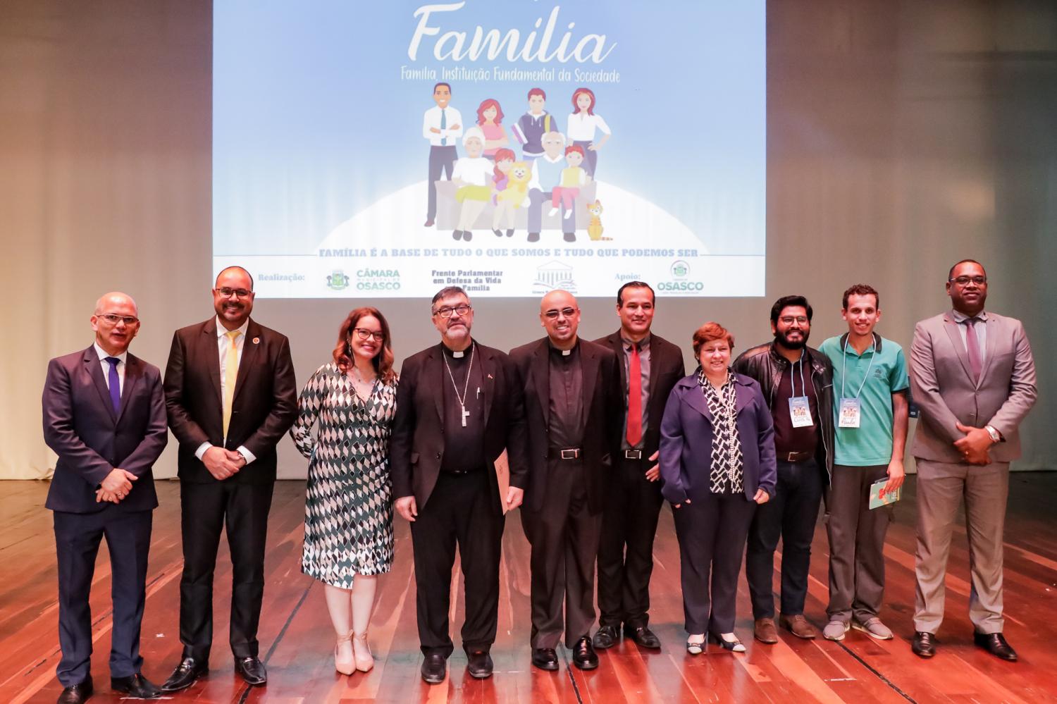 Em Osasco representantes das igrejas defendem instituição familiar
