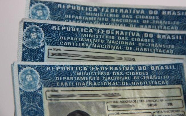 Motorista de algumas cidades da Zona Oeste de SP não precisa mais ir ao Detran para renovar habilitação