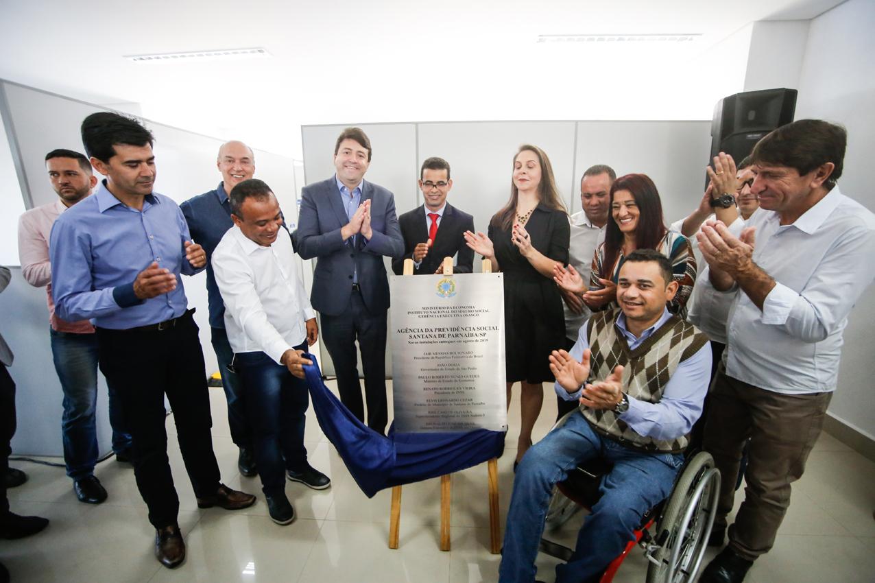 Prefeito Elvis Cezar inaugura nova Agência da Previdência Social e Ginásio de Esportes