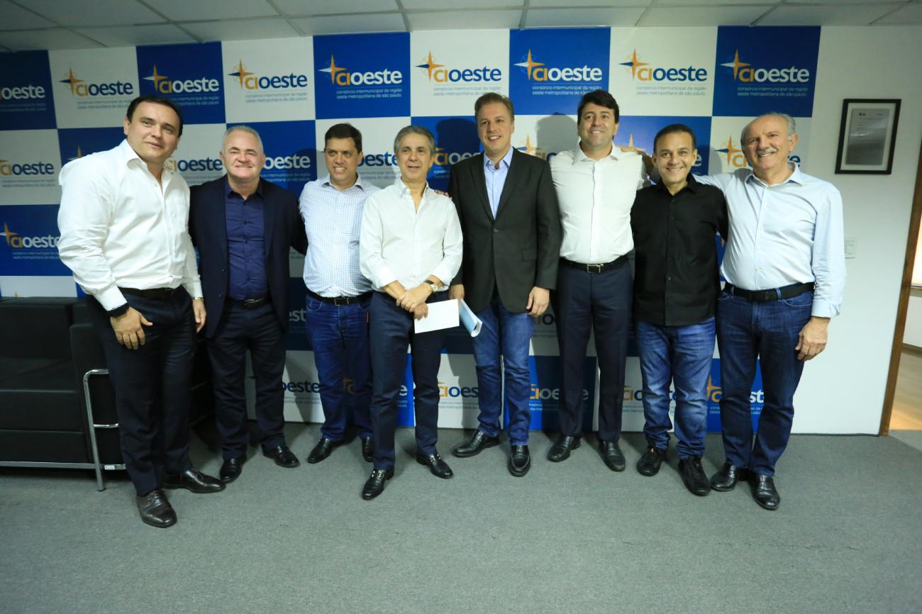 Santana de Parnaíba: Prefeito Elvis Cezar é reeleito Presidente do Cioeste para seu 3º mandato