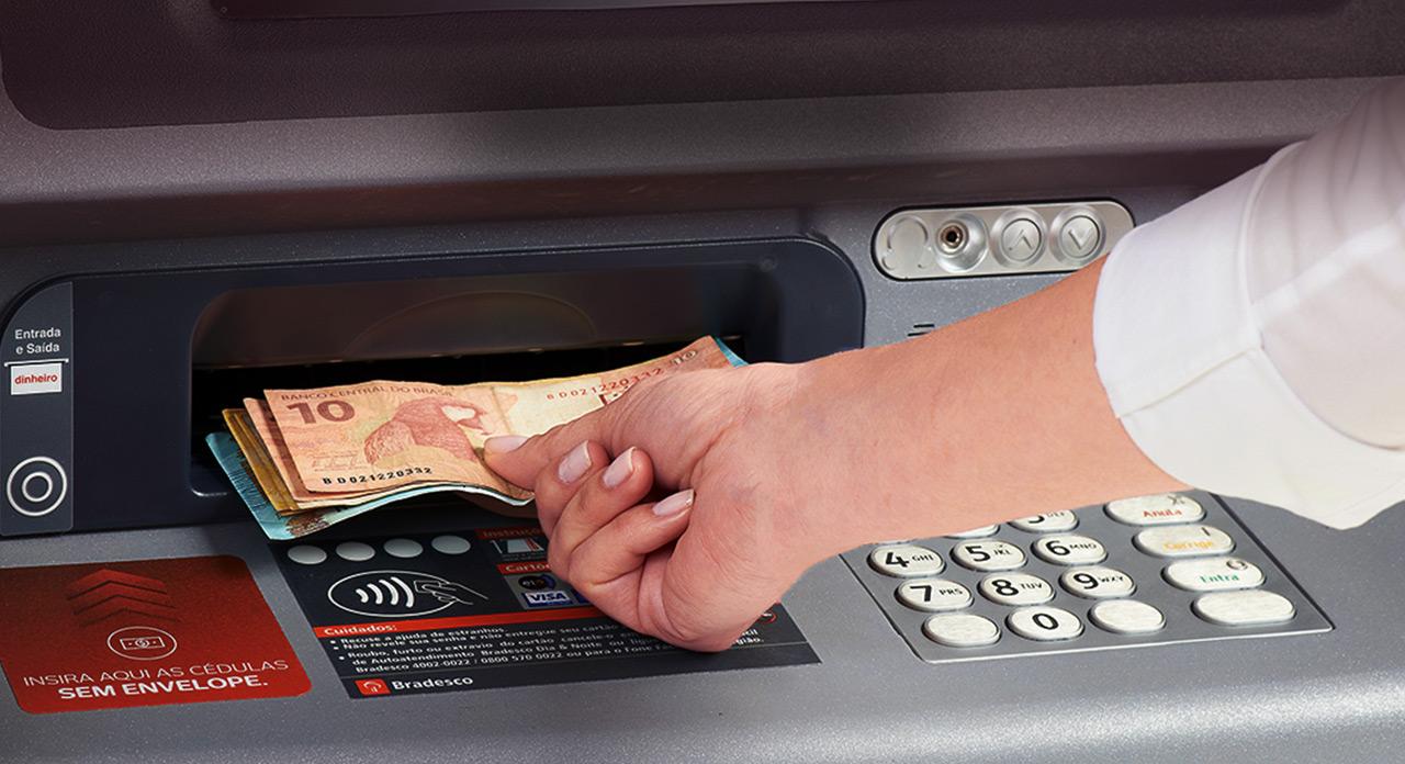 Caixa começa a pagar hoje décimo terceiro do Bolsa Família