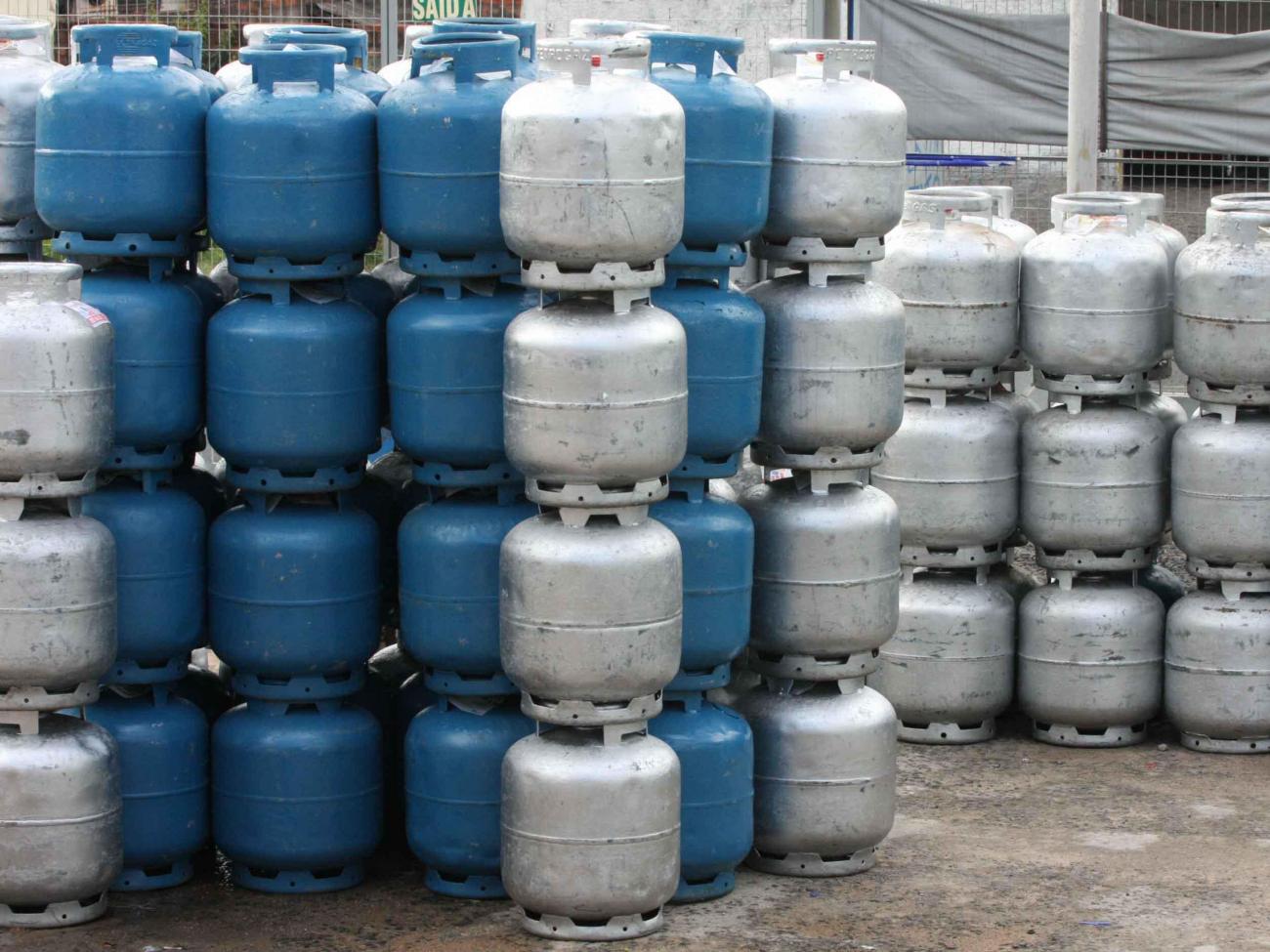 Governo determina que preço do gás não pode ultrapassar R$70