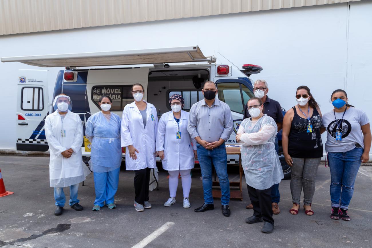 Prefeito Marcos Tonho acompanha vacinação dos idosos em Santana de Parnaíba