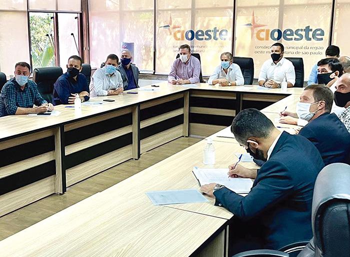 Prefeitos discutem possibilidade de lockdown nas cidades da região