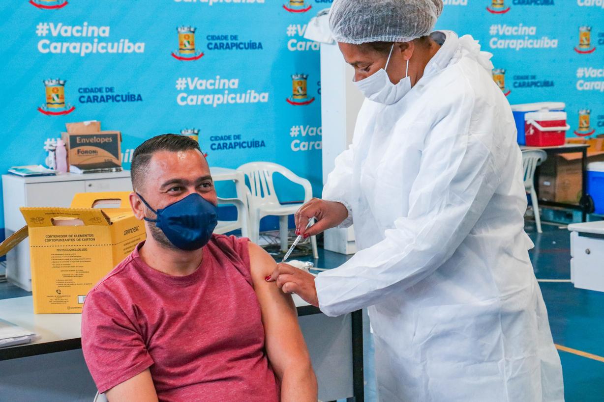 Carapicuíba já aplicou mais de 200 mil doses de vacina contra a covid-19