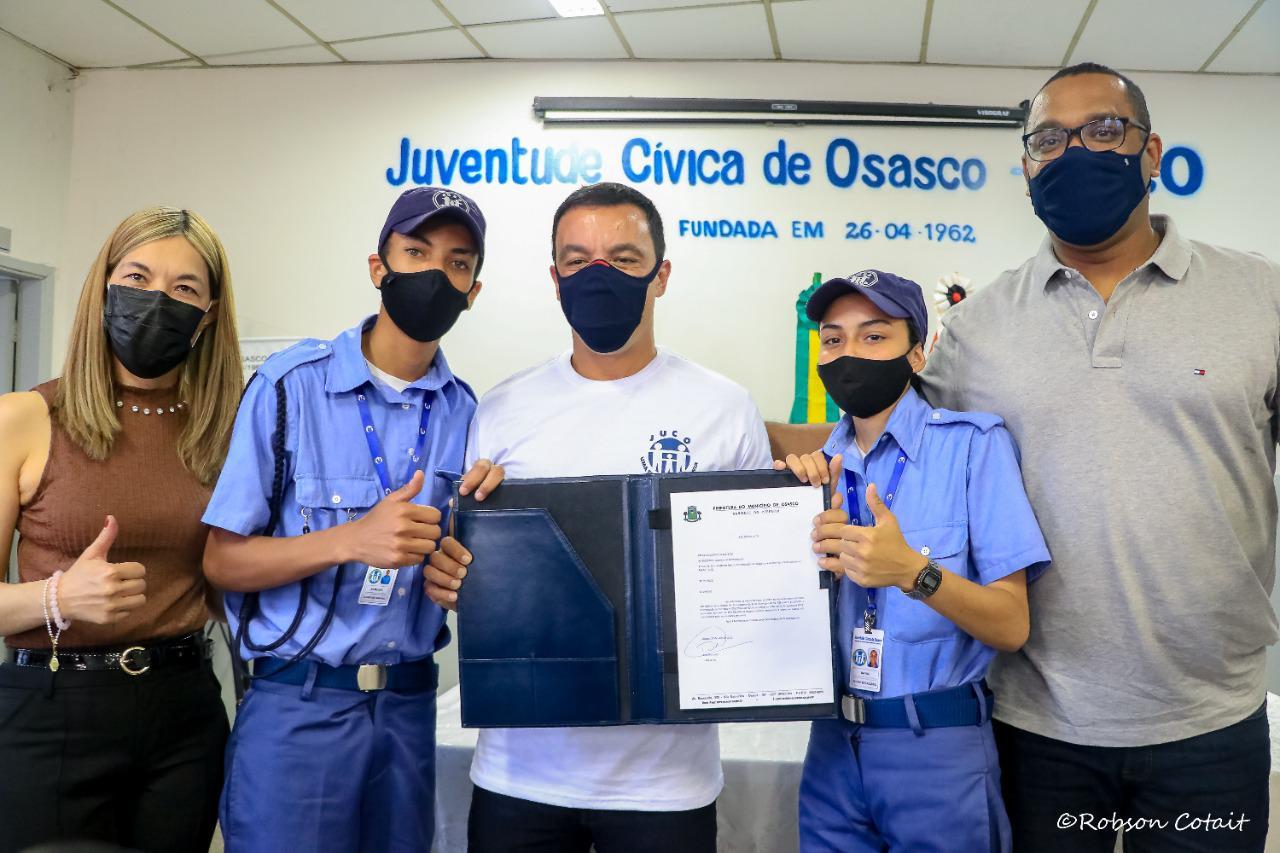 Osasco: Legislativo comemora renovação de termo de contrato com a JUCO