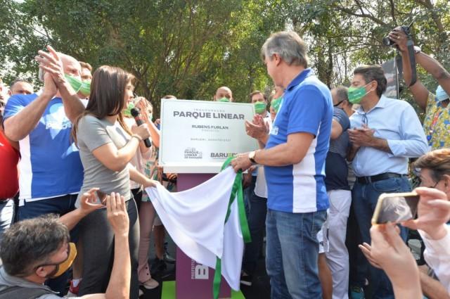 Rubens Furlan, Beto Piteri e Bruna Furlan inauguram primeiro trecho do Parque Linear