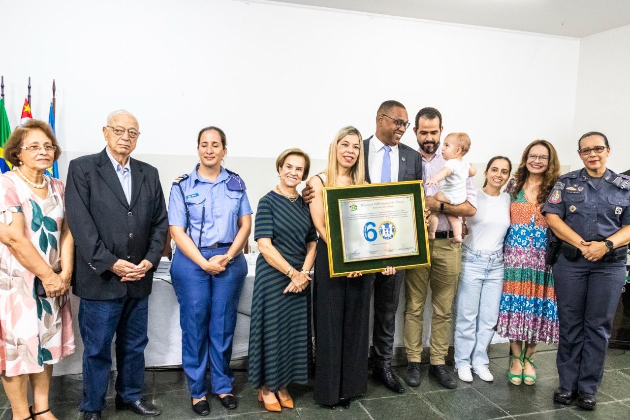JUCO recebe placa comemorativa por seus 60 anos