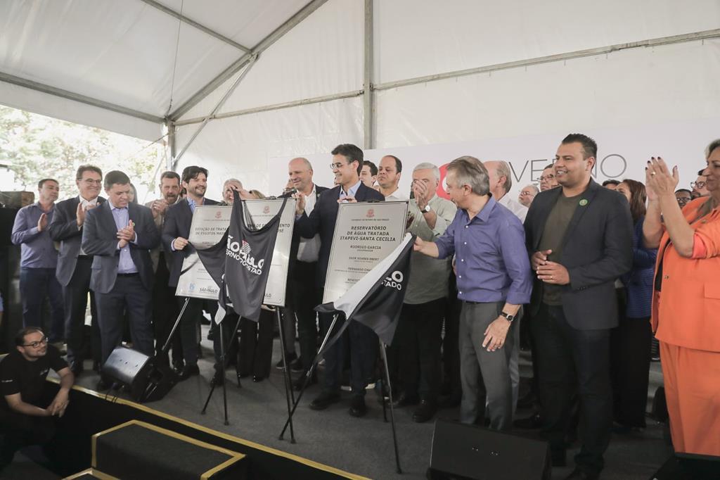 Evento do Governo do Estado em Barueri anuncia investimentos em obras e serviços