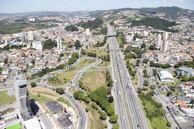 Governador vem a Barueri para dar início às obras de extensão da Castello Branco