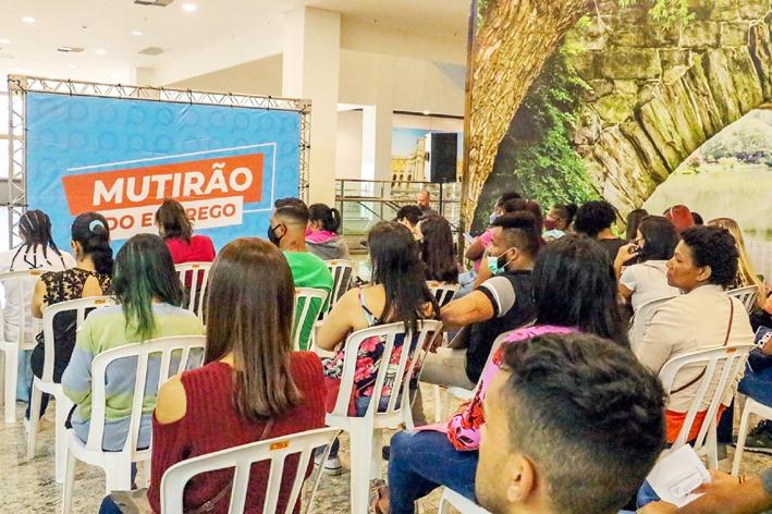 Prefeitura de Carapicuíba realiza mutirão do emprego com mais de 600 vagas