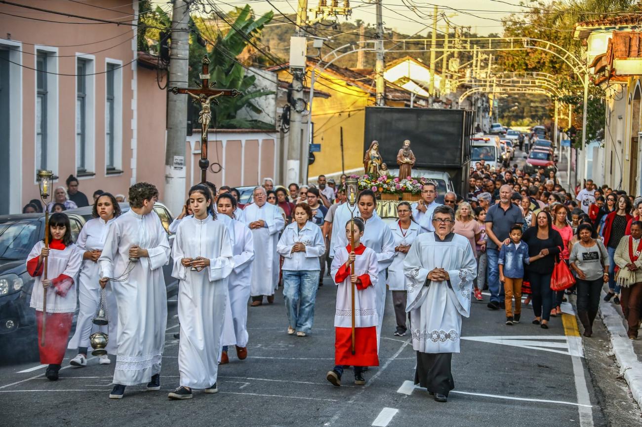 Tradicional Festa da Padroeira Santa Ana acontece de 23 a 26 de julho