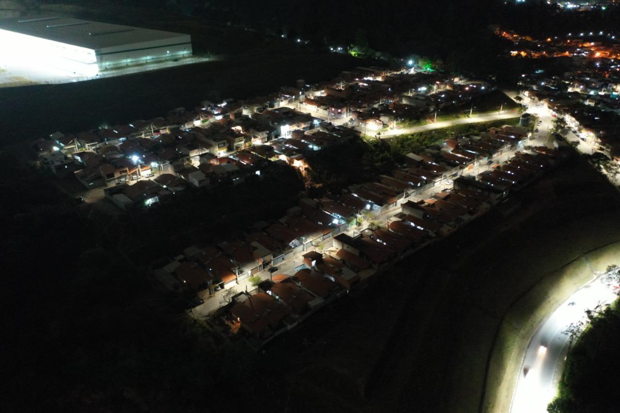 Programa llumina Cajamar avança e atende o bairro Cimiga
