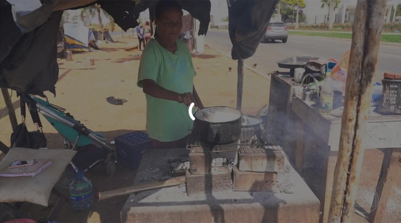 Três em cada dez famílias enfrentam insegurança alimentar moderada ou grave