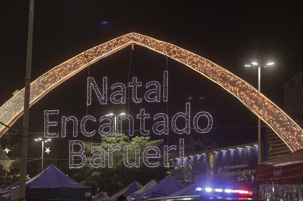 Natal Encantado de 2022 terá superatrações como Titãs, Fundo de Quintal e Almir Sater
