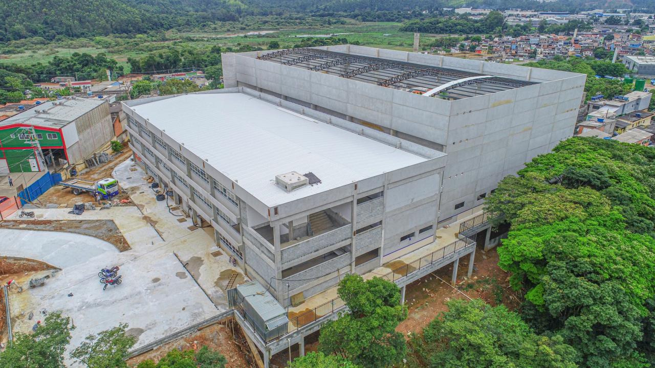 Avançam obras do novo Colégio Carlos Alberto no Cento e Vinte