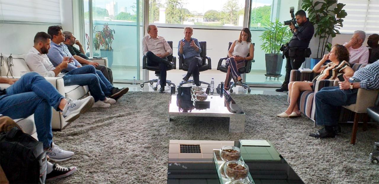 Prefeito de Barueri Rubens Furlan concede entrevista coletiva e ressalta importantes inaugurações no mês de aniversário de 74 anos da cidade