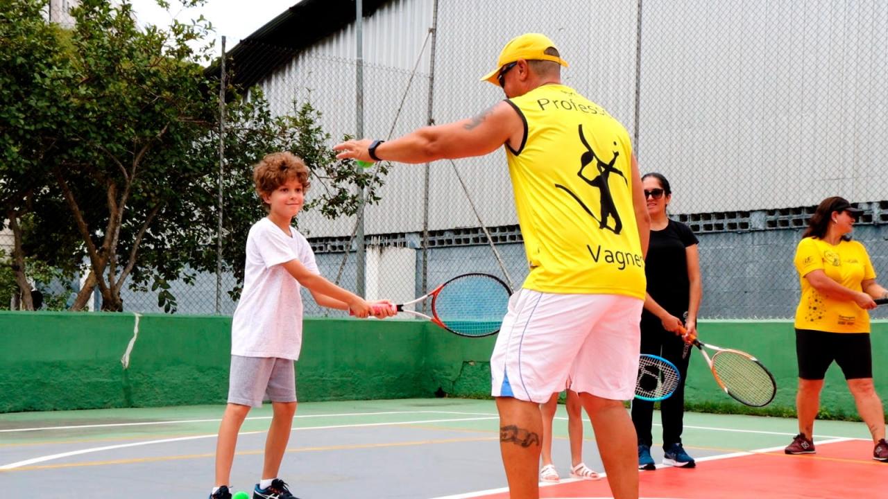Tênis: modalidade esportiva é inaugurada em Jandira