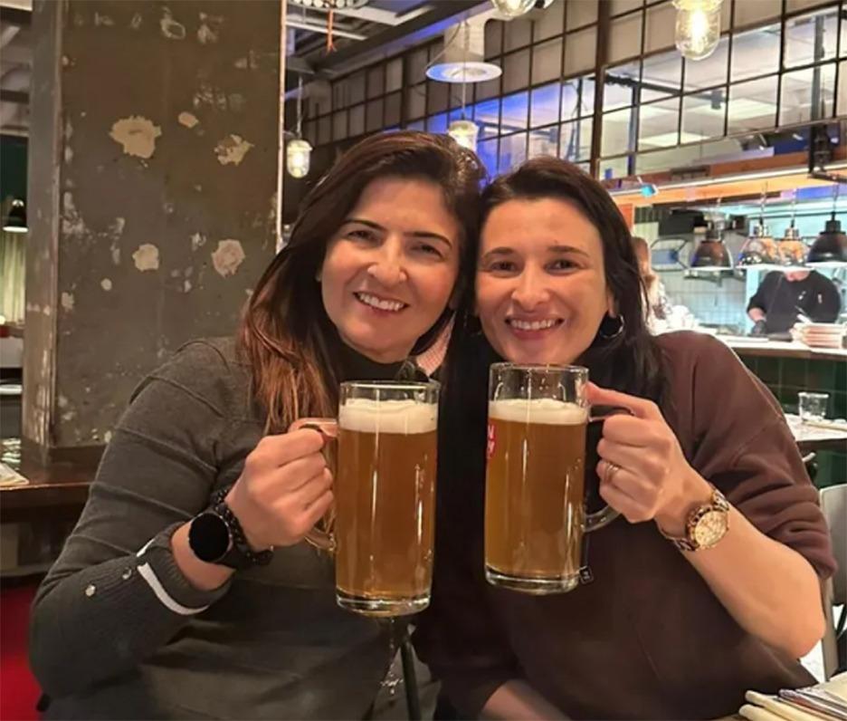 DE VOLTA PARA CASA: Brasileiras que foram presas na Alemanha após terem malas trocadas por bagagens com drogas chegam ao Brasil
