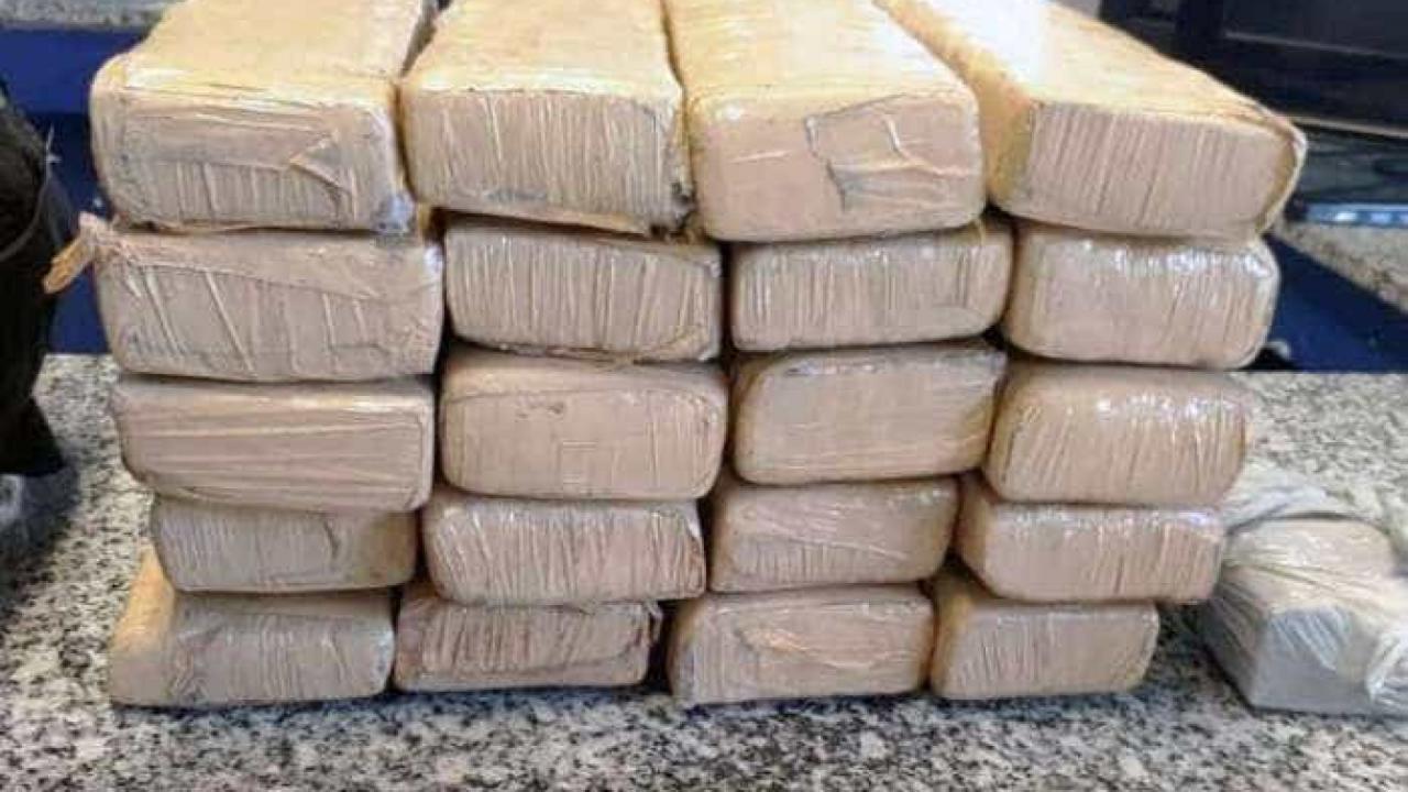 ESCÂNDALO! Avião da Igreja Quadrangular é flagrado com 290 quilos de maconha