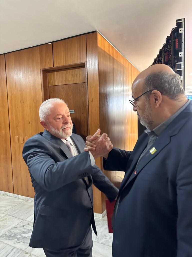 AGORA HÁ POUCO: Presidente Lula recebe Sergio Ribeiro ex-prefeito de Carapicuíba, em Brasília