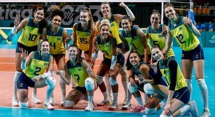 Brasil atropela a Argentina e segue com 100% de aproveitamento no vôlei feminino