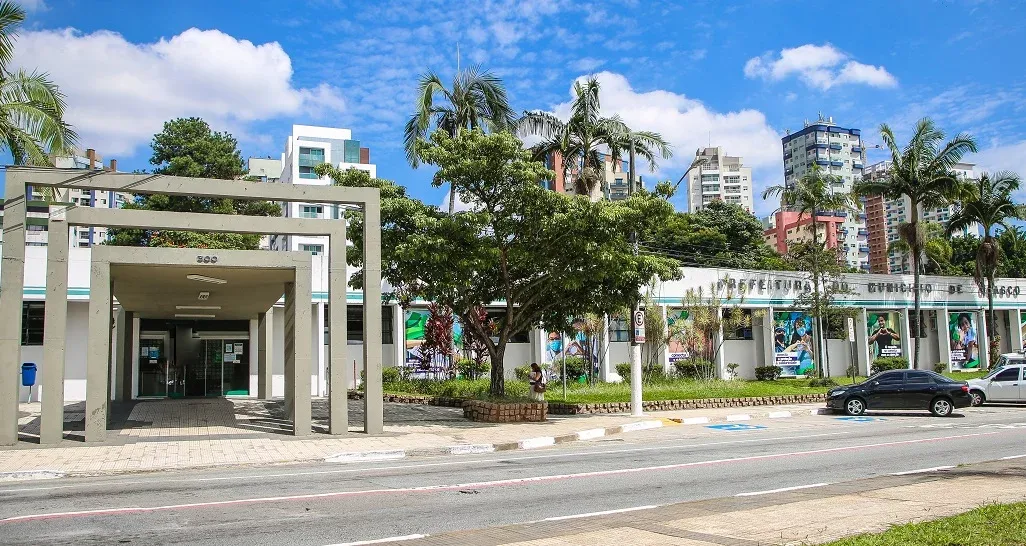 CONFIRA O QUE ABRE E FECHA NO FERIADO DE 12 DE OUTUBRO