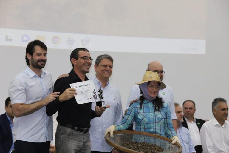 Governo de SP premia os melhores cafés paulistas de 2023