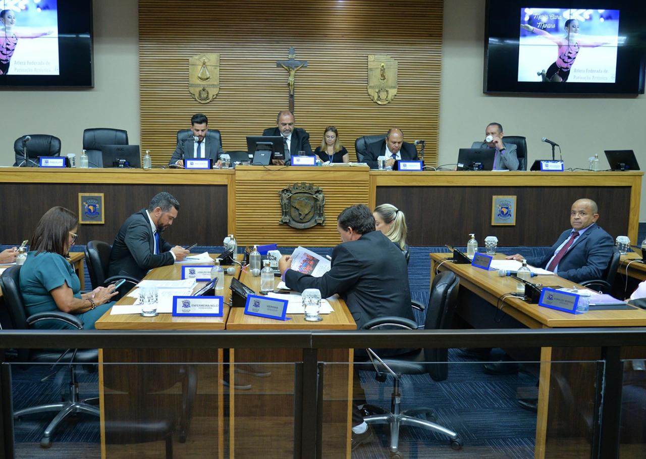 Parlamento aprova orçamento de 2021 na 20ª Sessão Extraordinária da Câmara parnaibana