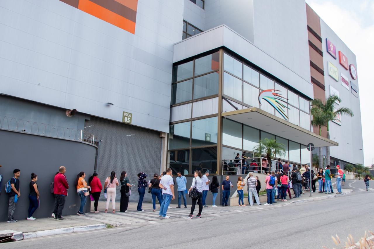 Carnaval do Emprego: mutirão em Carapicuíba oferece 700 vagas de trabalho