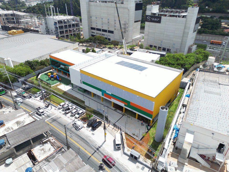 Prefeitura inaugura novo Centro de Convivência Maria Evangelista com festa