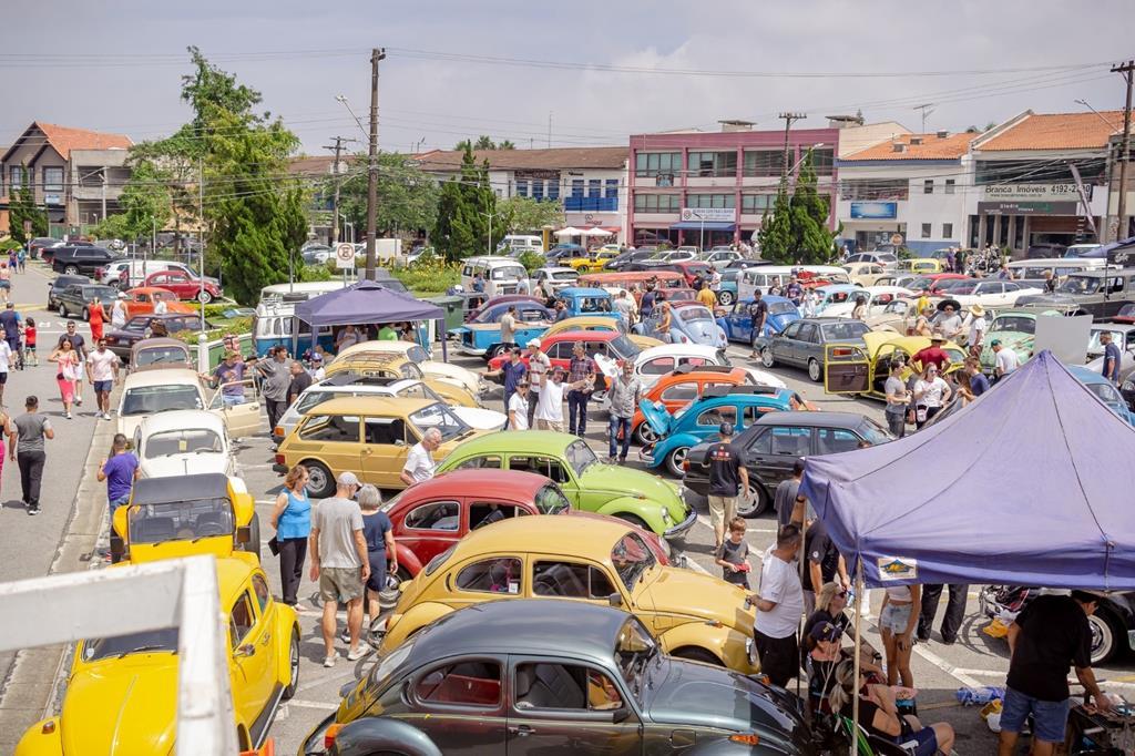 Encontro de carros antigos acontece uma vez por mês a partir de junho em Barueri