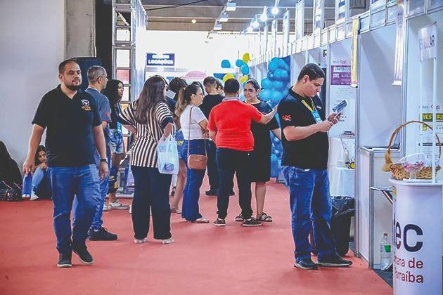 Mais de 12 mil pessoas visitaram a 5ª edição da Feira de Negócios e Empregos de Santana de Parnaíba