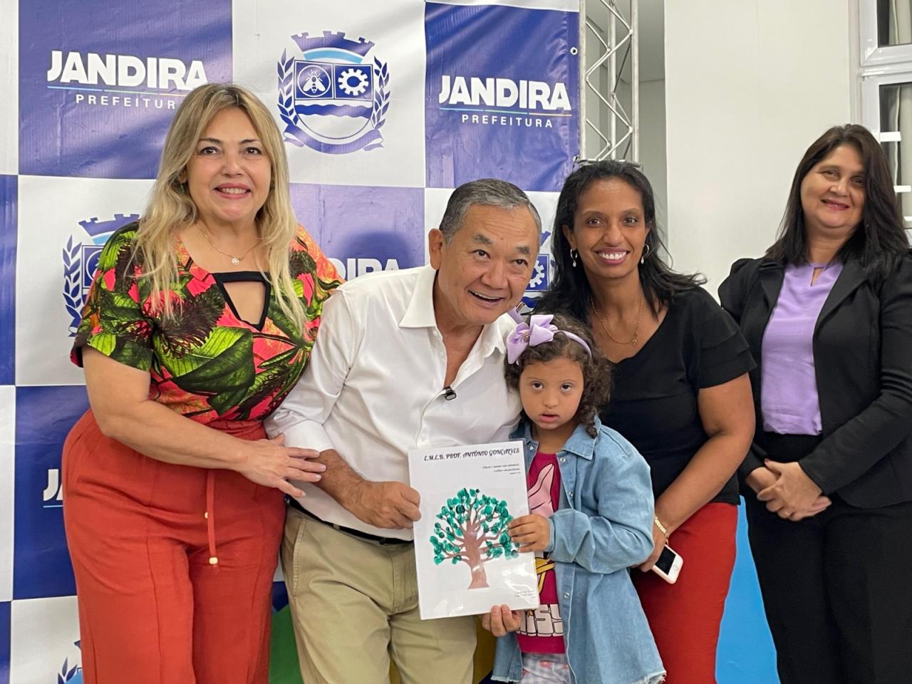 Jandira: Prefeito Dr. Sato Entrega Ampliação e Reforma da EMEB Professor Antonio Gonçalves de Oliveira