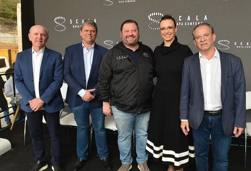 Beto Piteri e o Governador Tarcísio de Freitas participam da inauguração da 2ª fase do maior campus de data center da América Latina