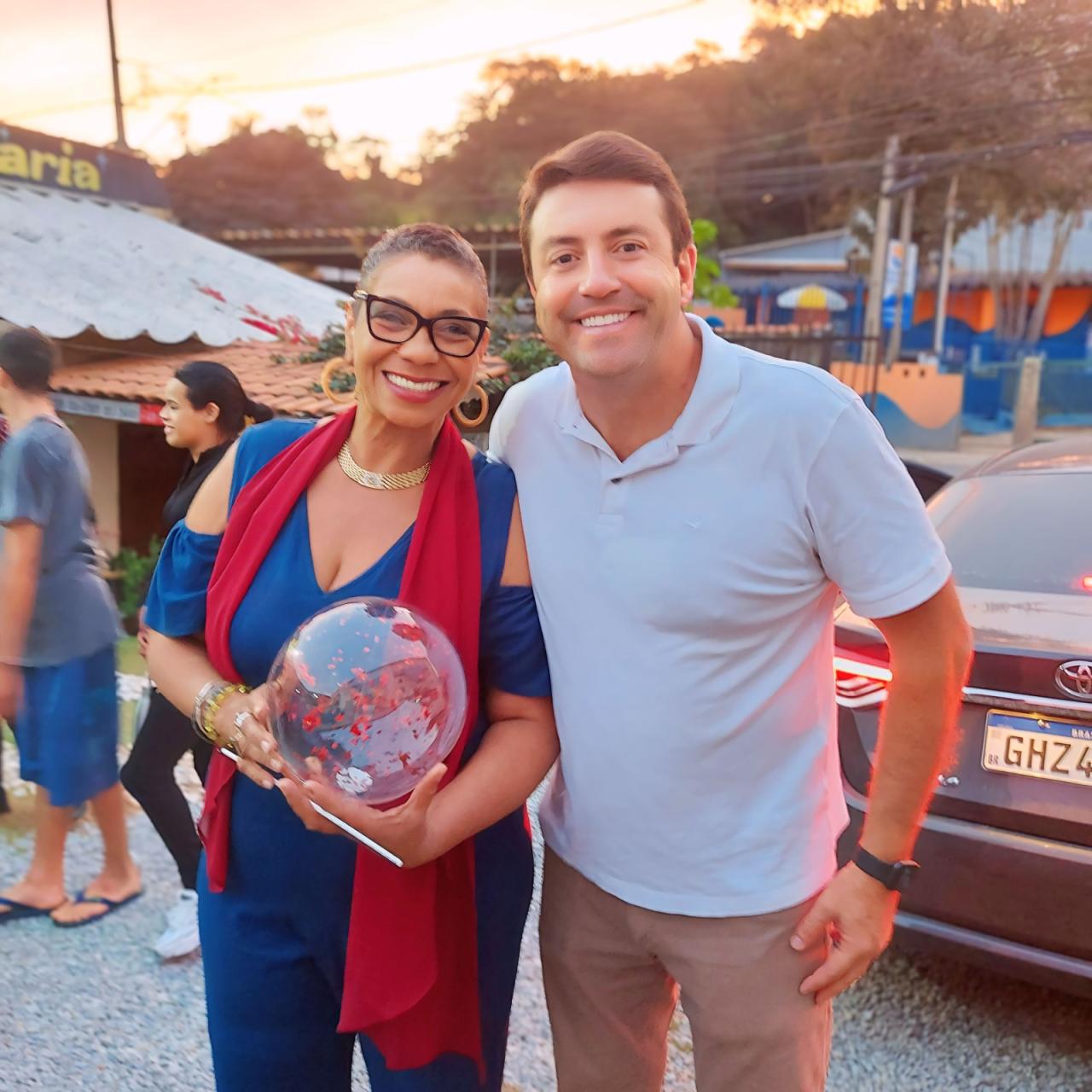 Candidato a Prefeito Elvis Cezar declara: “Precisamos eleger Luciana Breve como vereadora em Santana de Parnaíba”