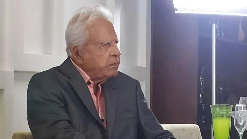 Morre o jornalista Cid Moreira, aos 97 anos, em Teresópolis (RJ)