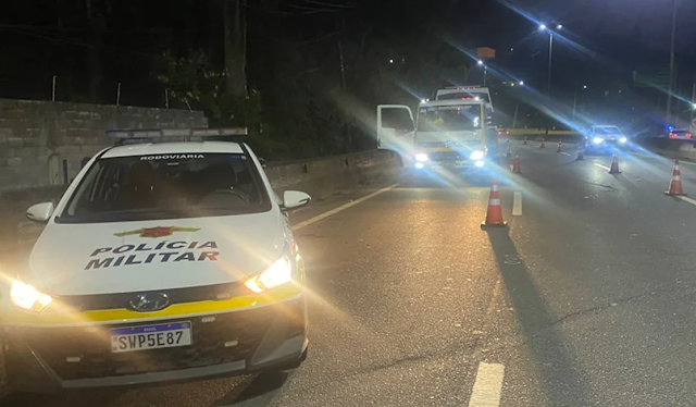 Motorista tenta ajudar homem em acidente de moto e é morto a tiros na Raposo Tavares