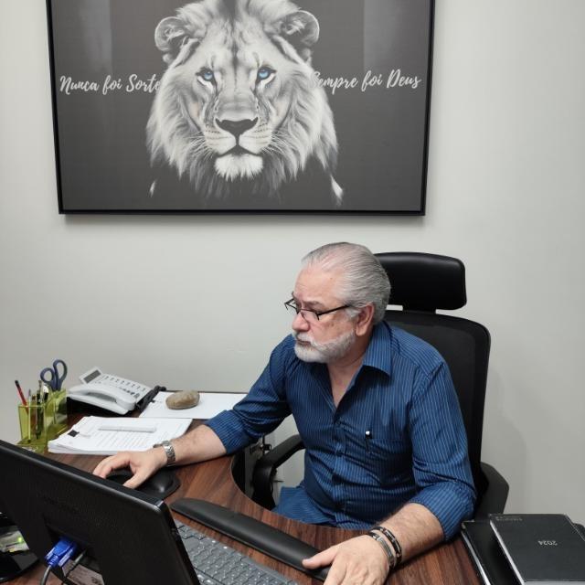 DR. RINALDO CIONI ESCLARECE TRABALHADORES SOBRE O SAQUE INTEGRAL DO FGTS