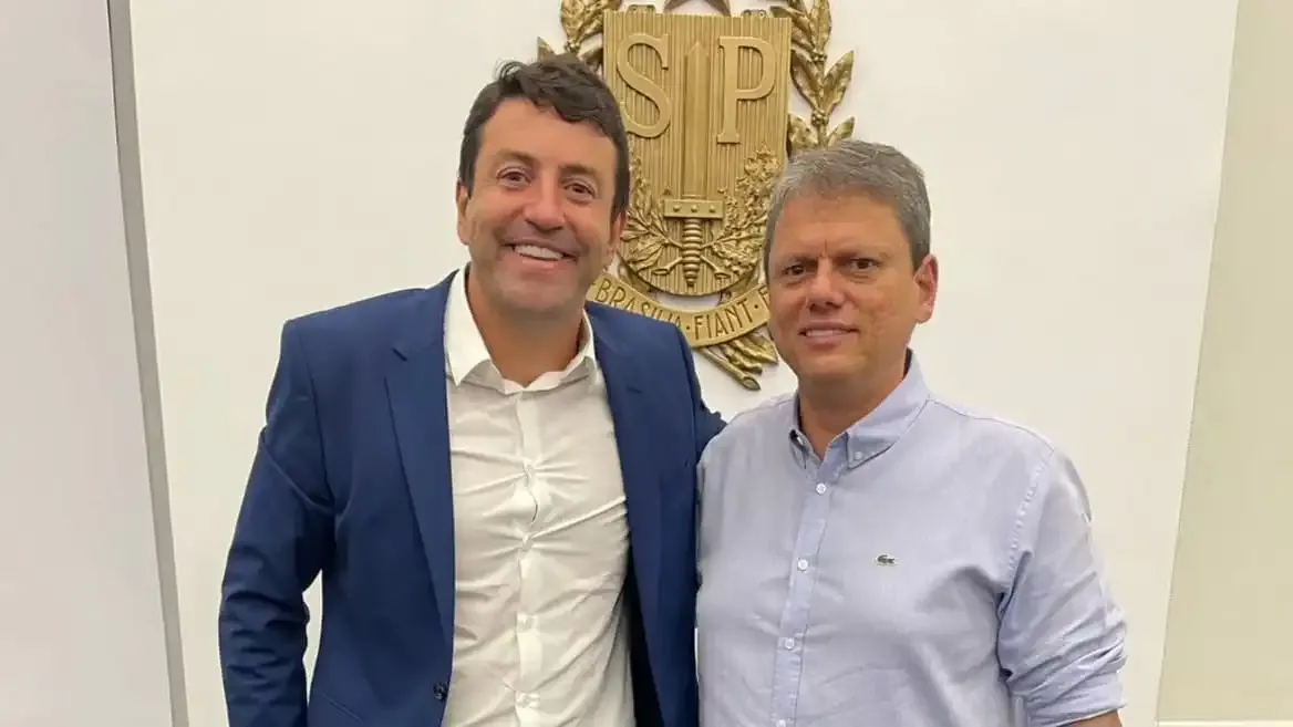 Prefeito Elvis Cezar se reúne com governador Tarcísio de Freitas e discute projetos para Santana de Parnaíba